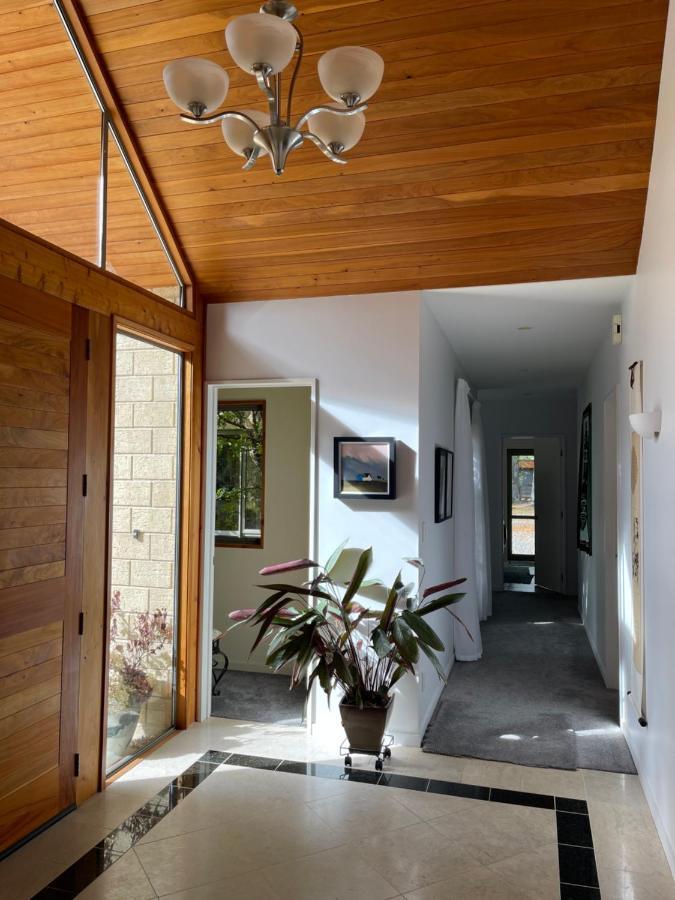 Rose & Stream Retreat Apartamento Waikuku Exterior foto